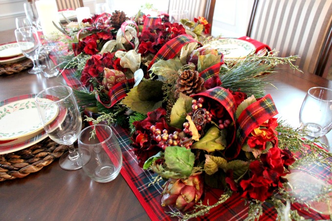 traditional table setting Traditional table setting