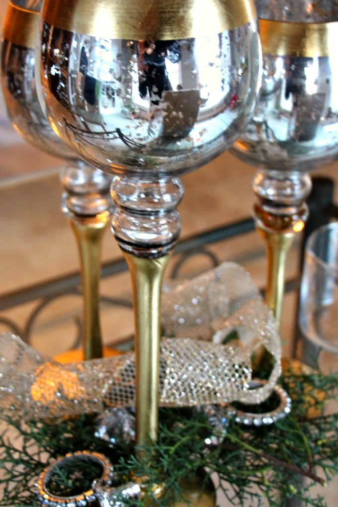 These golden globes were used to decorate the dessert table. These golden globes were used to decorate the dessert table.