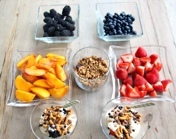 Seasonal fruits make great toppings for bars. www.jennelyinteriors.com Seasonal fruits make great toppings for bars. www.jennelyinteriors.com